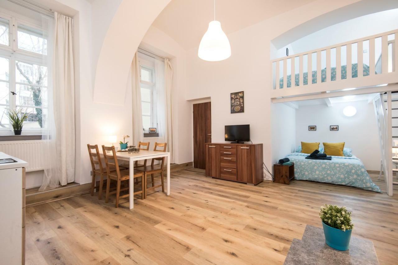 Aaa Krakovská Apartamento *